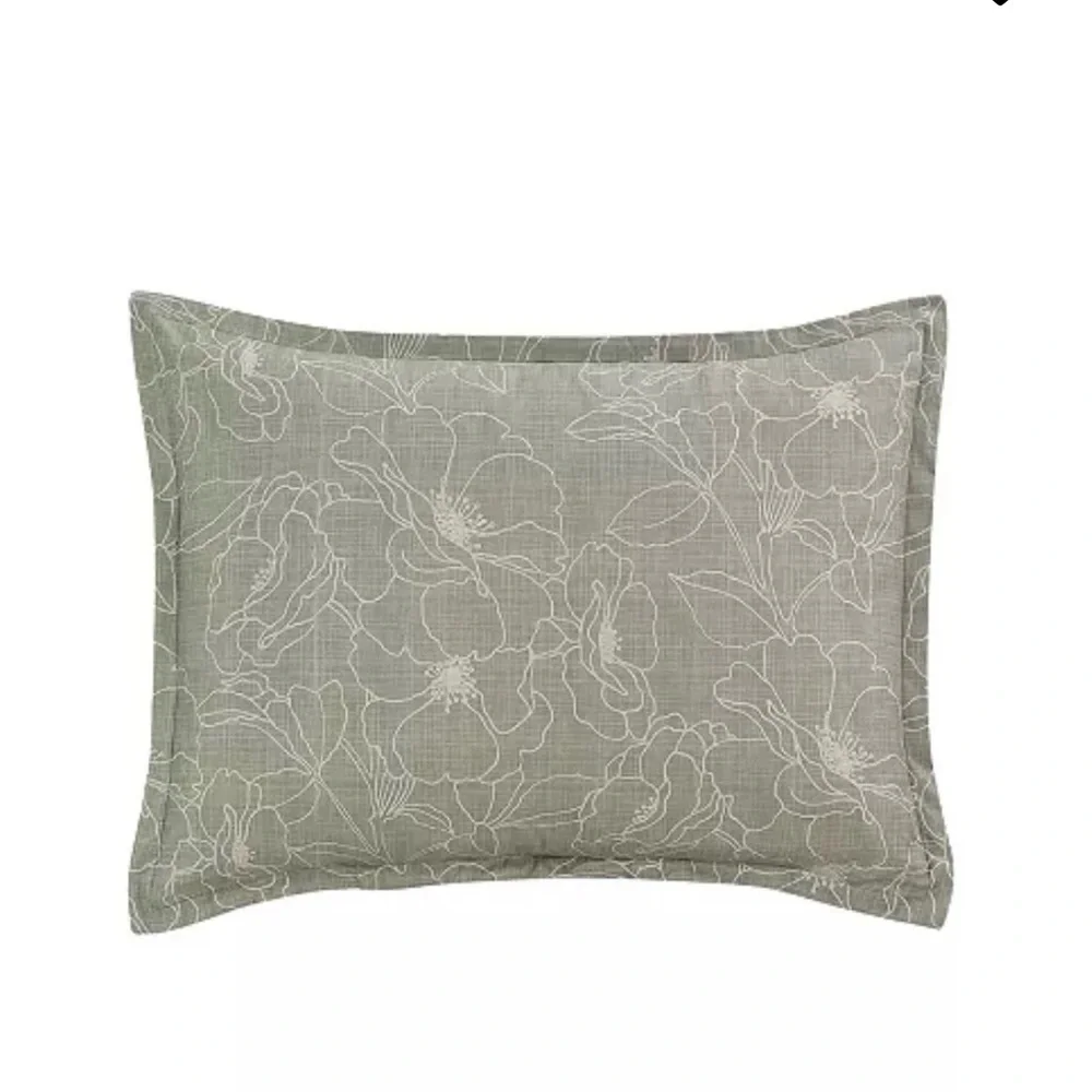 NWT Serene Green Floral Comforter Set